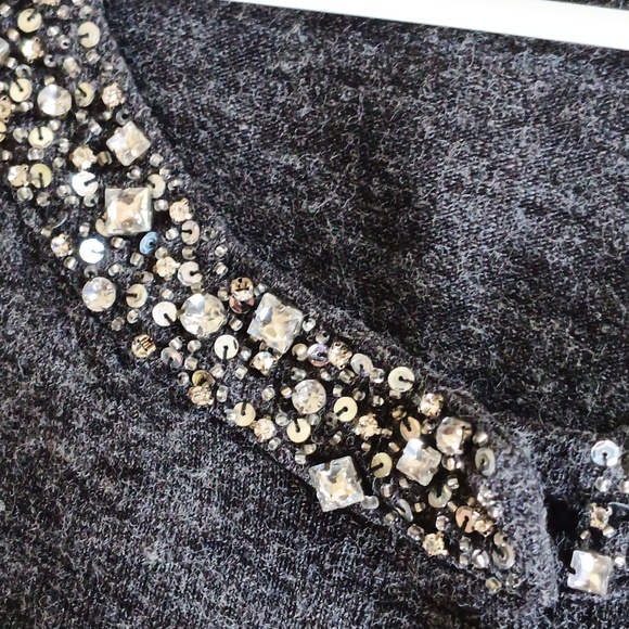 URBAN BEHAVIOR rinestone collar sweater - Picture 2 of 4